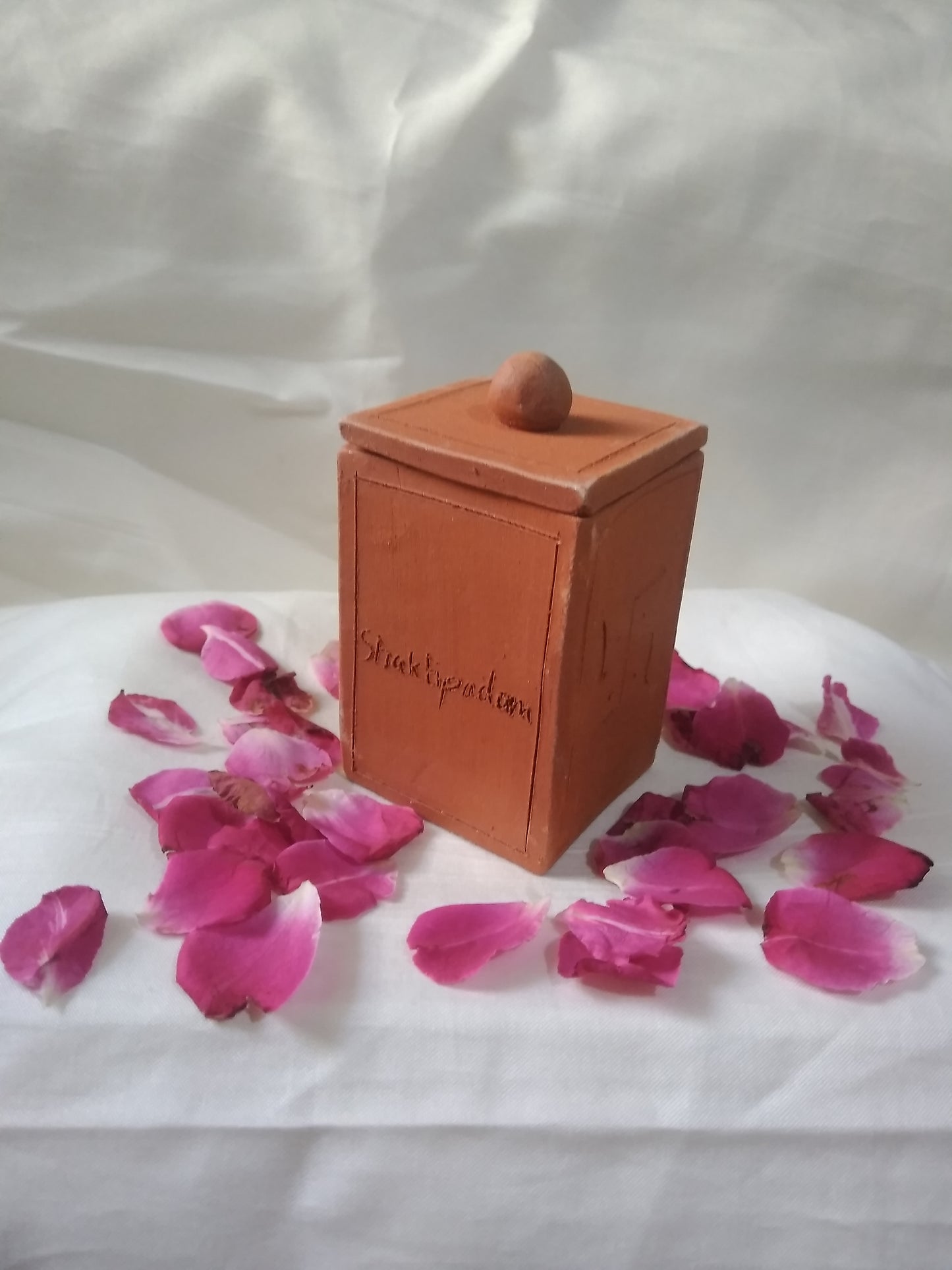 Shaktipadam Handmade Terracotta Aroma Candle: A Beacon of Tranquility and Spiritual Enlightenment