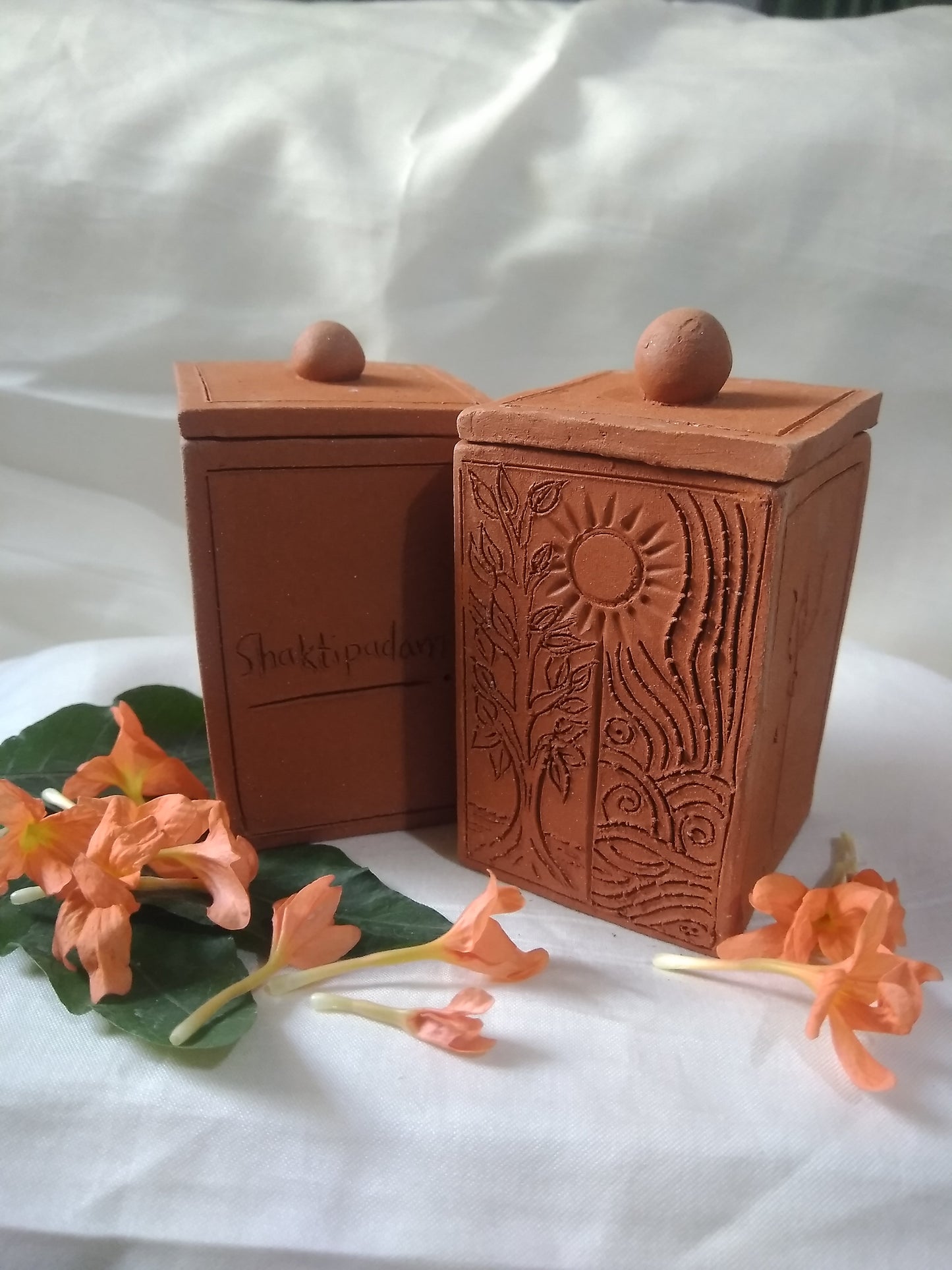 Shaktipadam Handmade Terracotta Aroma Candle: A Beacon of Tranquility and Spiritual Enlightenment